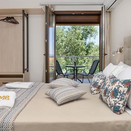 M&B Boutique Apartments Nea Roda Eksteriør billede