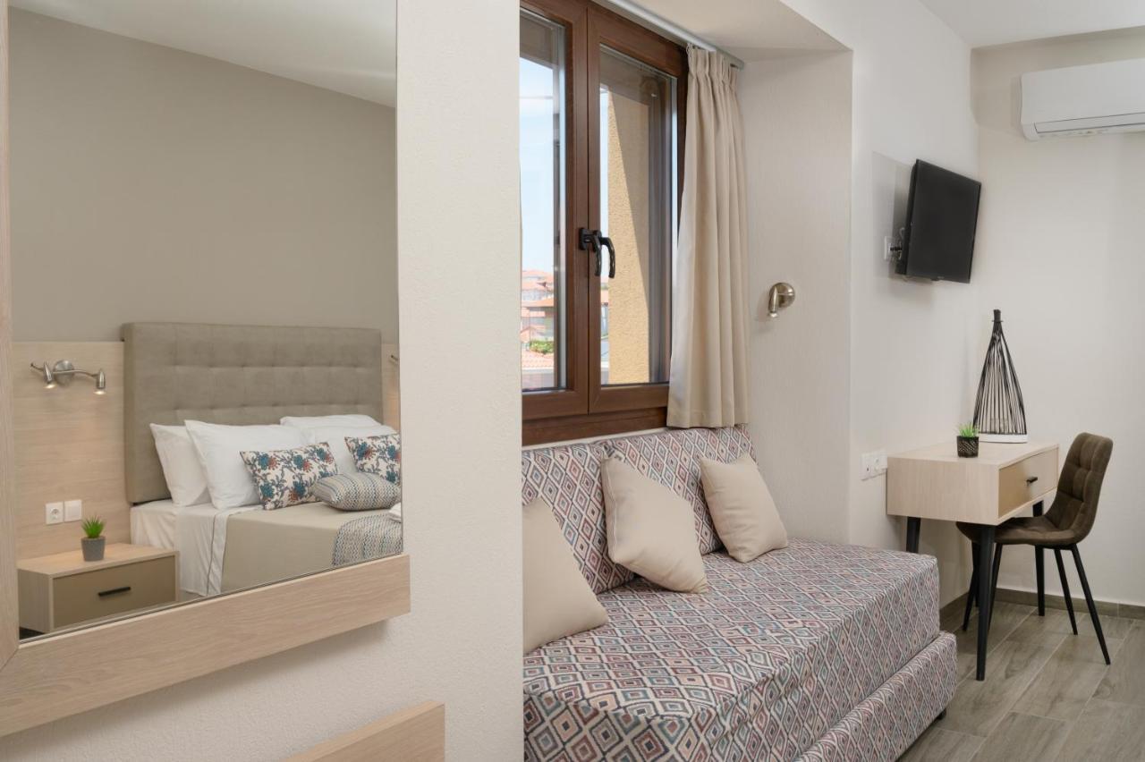M&B Boutique Apartments Nea Roda Eksteriør billede