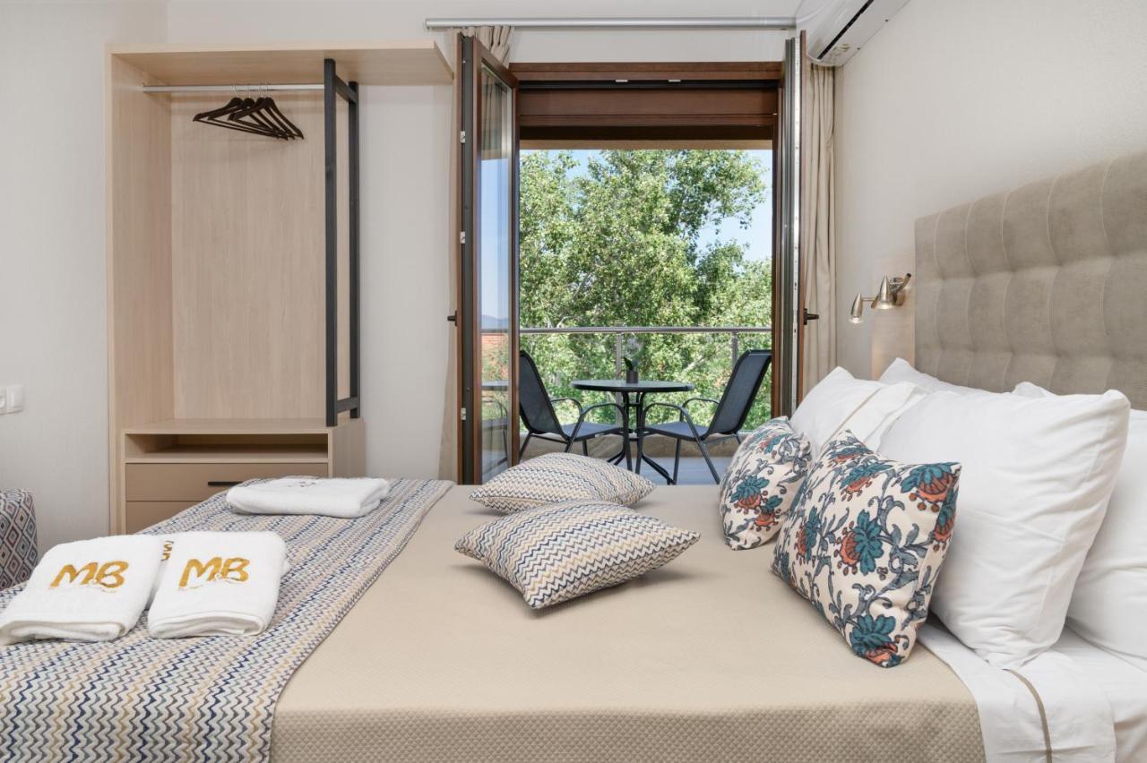 M&B Boutique Apartments Nea Roda Eksteriør billede