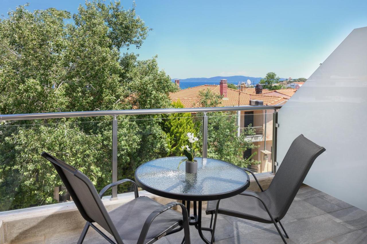 M&B Boutique Apartments Nea Roda Eksteriør billede